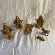 Fontanini Depose Nativity Holy Family, Wiseman, 2 Rams.
