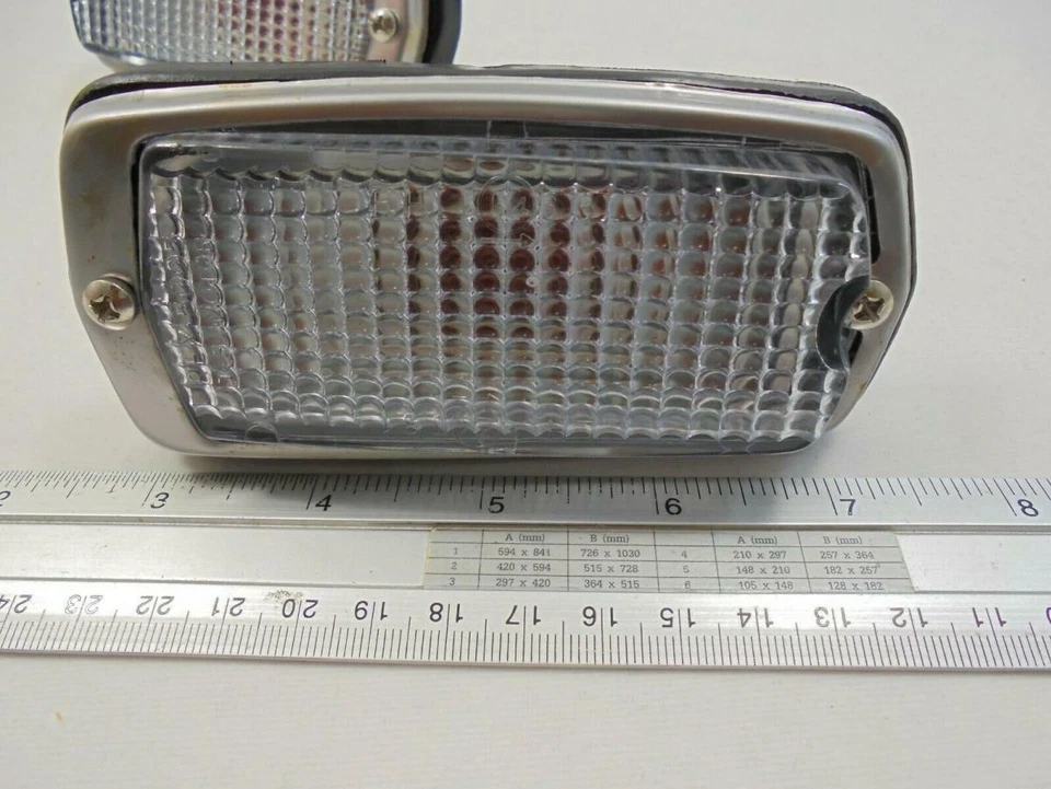 FOR DATSUN 620 TRUCK TURN SIGNAL INDICATOR SIDE MARKER LIGHTS WHITE APPLIED Foto 4 de 4