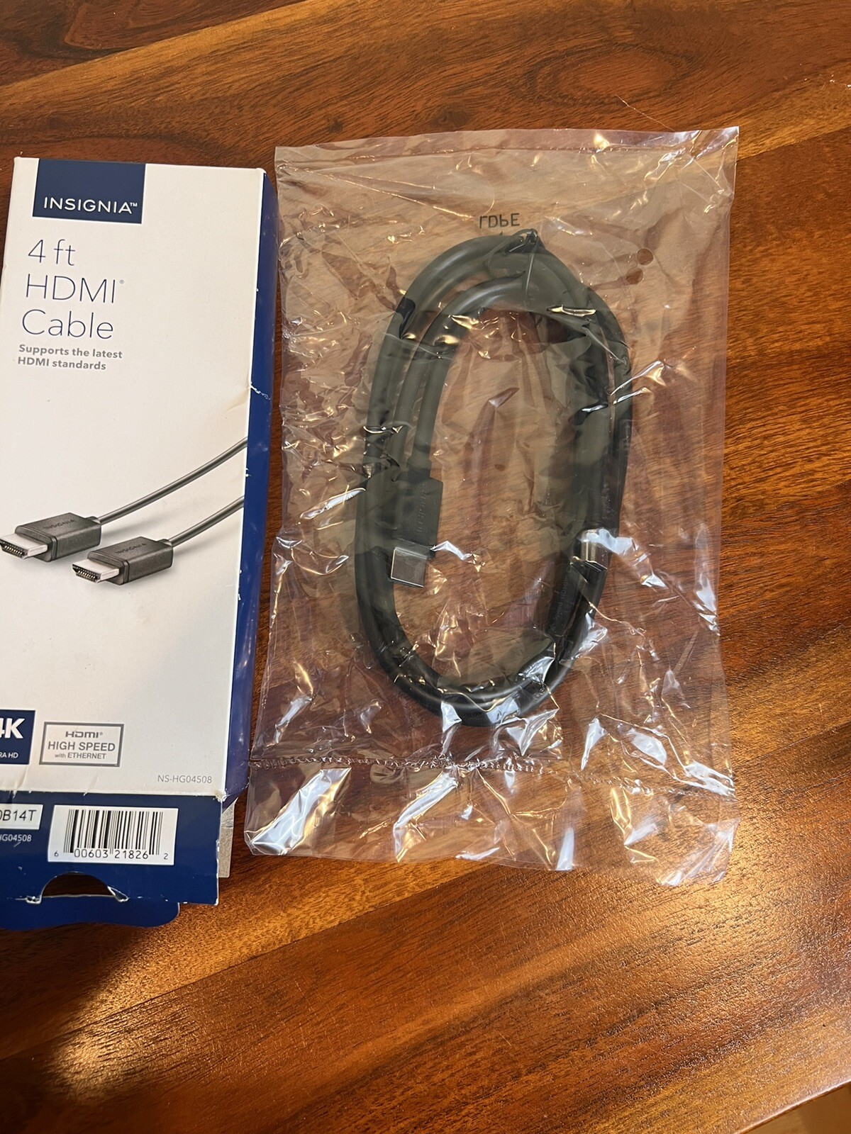 Insignia 4K Ultra HD High-Speed HDMI Cable 4ft Black Brand New NIB-image