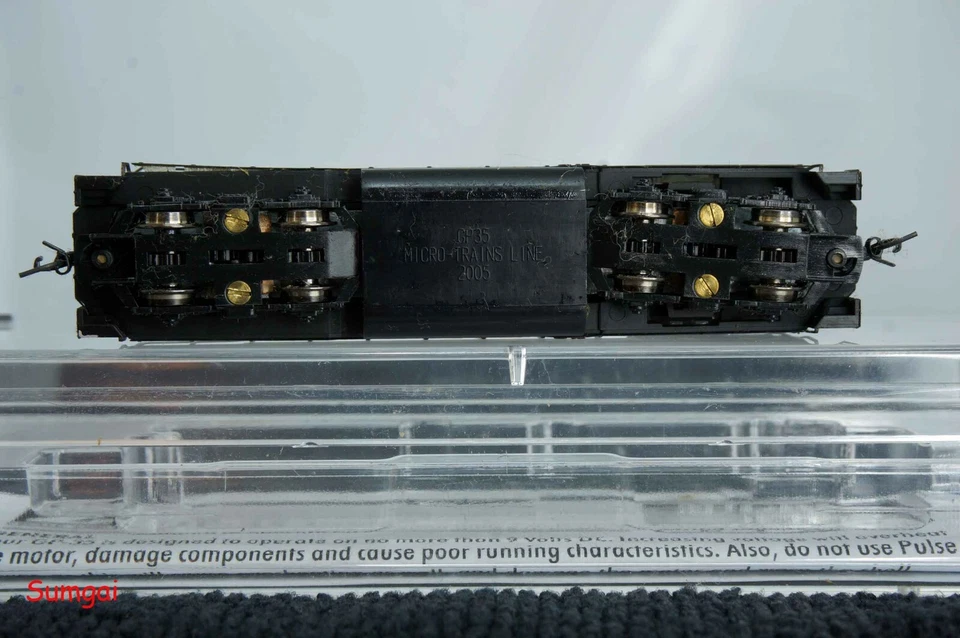 MTL 981 01 141 FRISCO St. Louis-SF GP35 Loc Z Scale Z Gauge Micro-Trains Line - Image 3 of 3