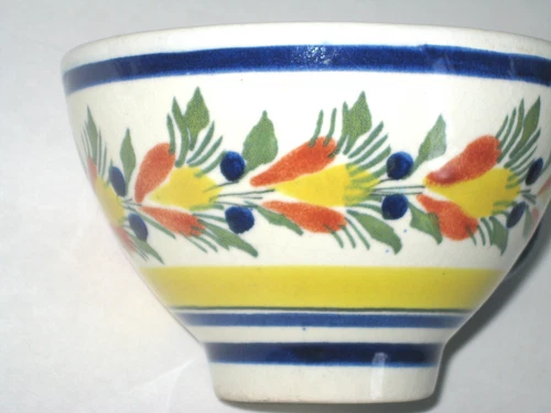 Henriot QUIMPER FRANCE pottery LEAF GARLAND coffee tea CUP 117 colorful glaze