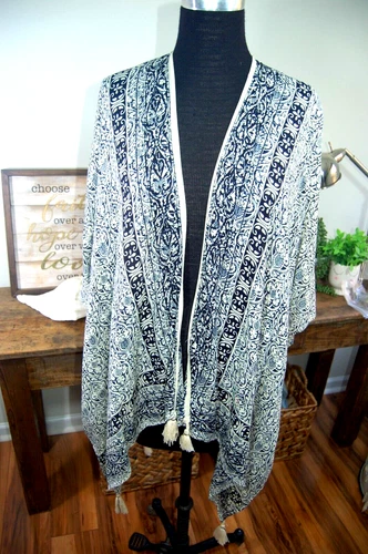 Mimi Women's Kimono Blue & White Sz L Boho, Tassles, Mandala