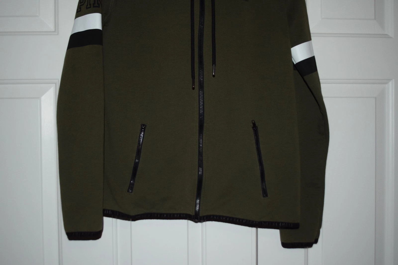 UNDERCOVER Giacca con cappuccio Victoria's Secret ROSA taglia M verde oliva zip davanti