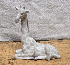 Lladro Mini Giraffe #5316 "Jirafa Miniscula" Porcelain Figurine 3 1/2" Repaired
