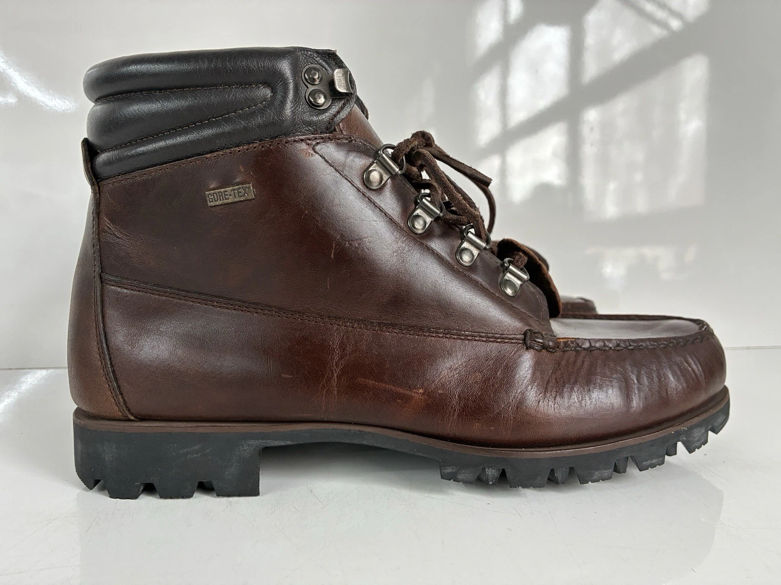 H.H. BROWN Mens BROWN LEATHER HIKING CHUKKA BOOTS WATERPROOF GORE-TEX S 11.5 M
Opens in a new window