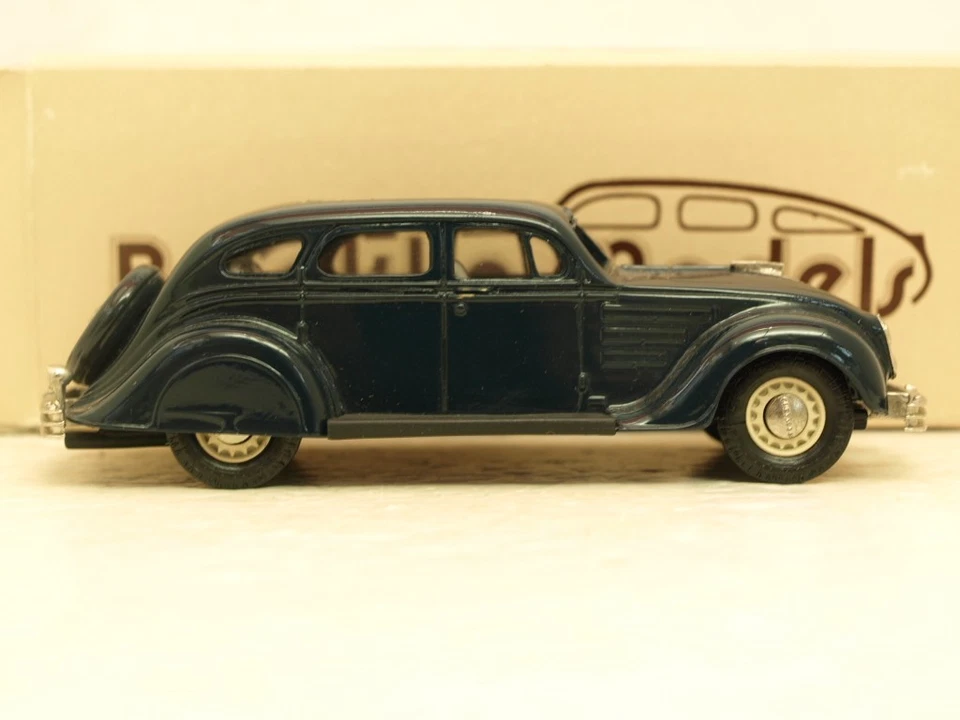 Brooklin Models Brk.7 1934 Chrysler Airflow. - Image 2 of 4