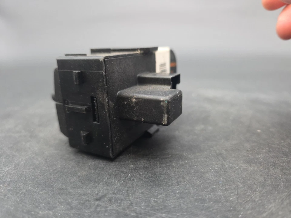 Interruptor de luz atenuador de faros automático Chevrolet Traverse 2009-2017 25779037 X24-812 Foto 4 de 4