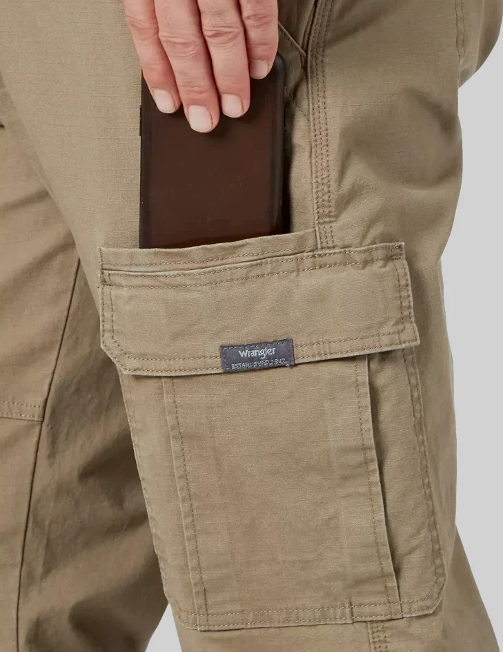 Men's Wrangler Relaxed Fit Cargo Pants w Stretch Tech Pocket Brown CHOOSE SIZE
Opens in a new window