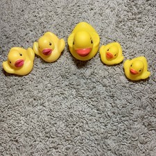 5-piece Set Squeezing Rubber Duck Bath Toy - Baby Interactive Stress Relieving