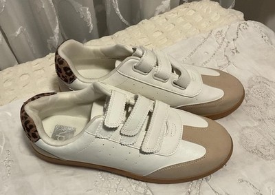 Dolce Vita Size 10 Athletic Shoe White With Special Details Easy Close NEW