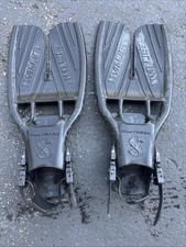 ScubaPro Twin Jet Fins Black Fins Sz small Scuba Diving -used
