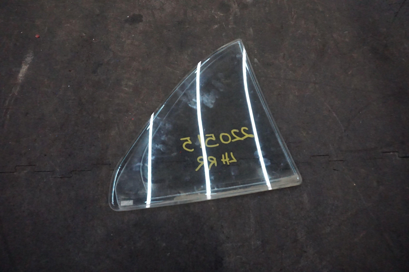 Rear Left Driver Acoustic Quarter Window Glass Panel 3Y5845209 Bentley Mulsanne