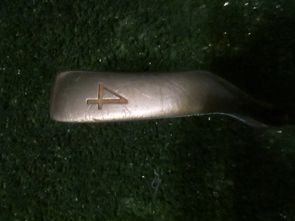 Golf Vintage Left Handed Powerbilt TPS 4 iron All Original w/ PowerBilt Grip - Image 3 of 4