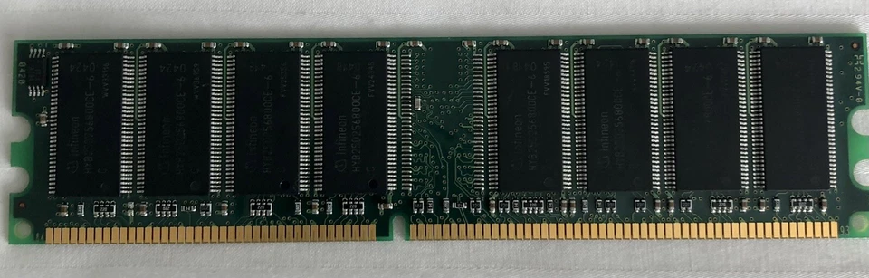 Genuine IBM SDRAM UDIMM DDR1 333Mhz CL2.5 PC2700U 512MB - IBM FRU 31P9122 - Image 3 of 3