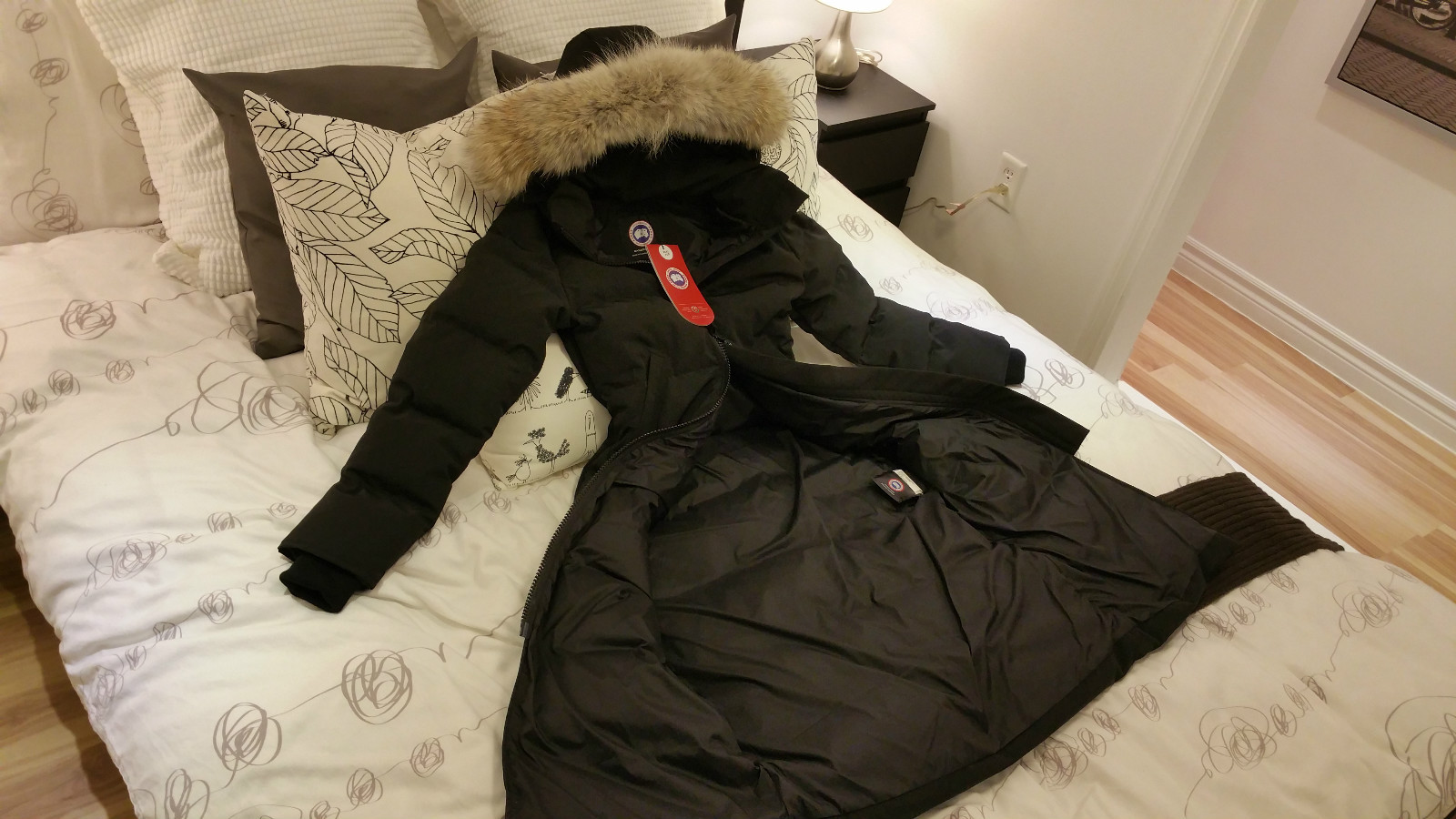 BRAND NEW "RED LABEL" EDITION BLACK CANADA GOOSE MYSTIQUE SM PARKA JACKET image 5