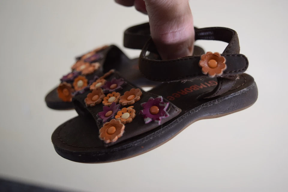 Gymboree Baby Infant Girl 3 Sandals Shoes 3C Brown Flowers - Image 3 of 4