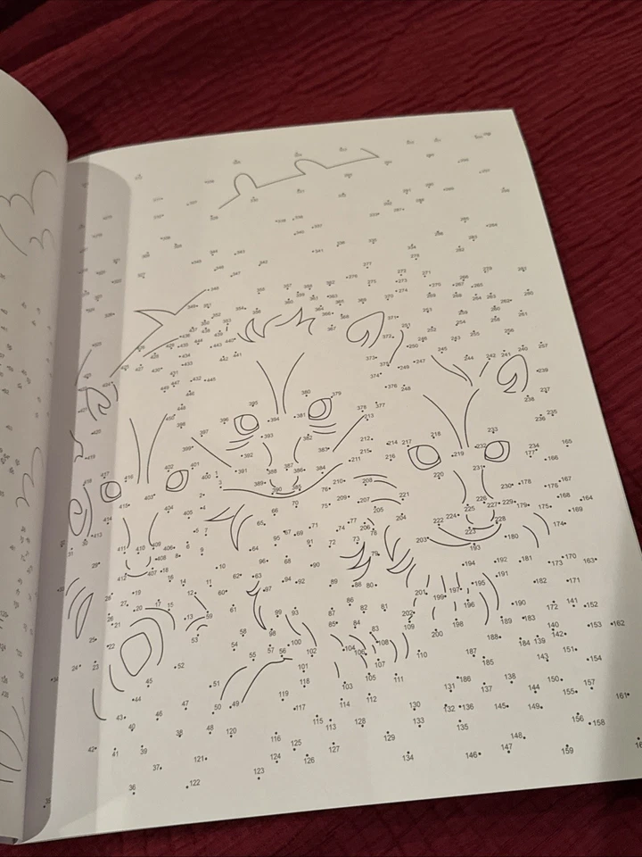 The Discovery of Animals 500 Dot to Dot Extreme Puzzle Challenges to Color - Image 2 of 4