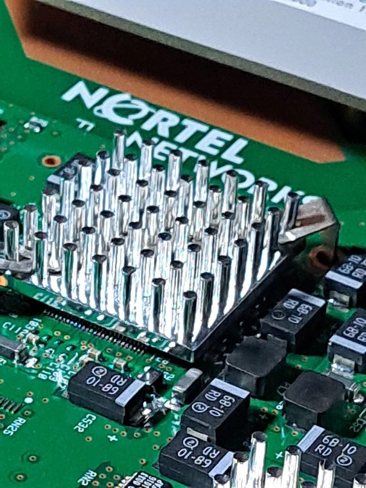 Nortel NTN440HA-04 OM3500 OC-48 / STM-16 STS SR 1310 Interface Card – Untested S - Image 3 of 4