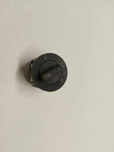 VW GOLF V Variant 1K5 Scheinwerferschalter 1K0941431B 1.60 Petrol 75kw 24422892