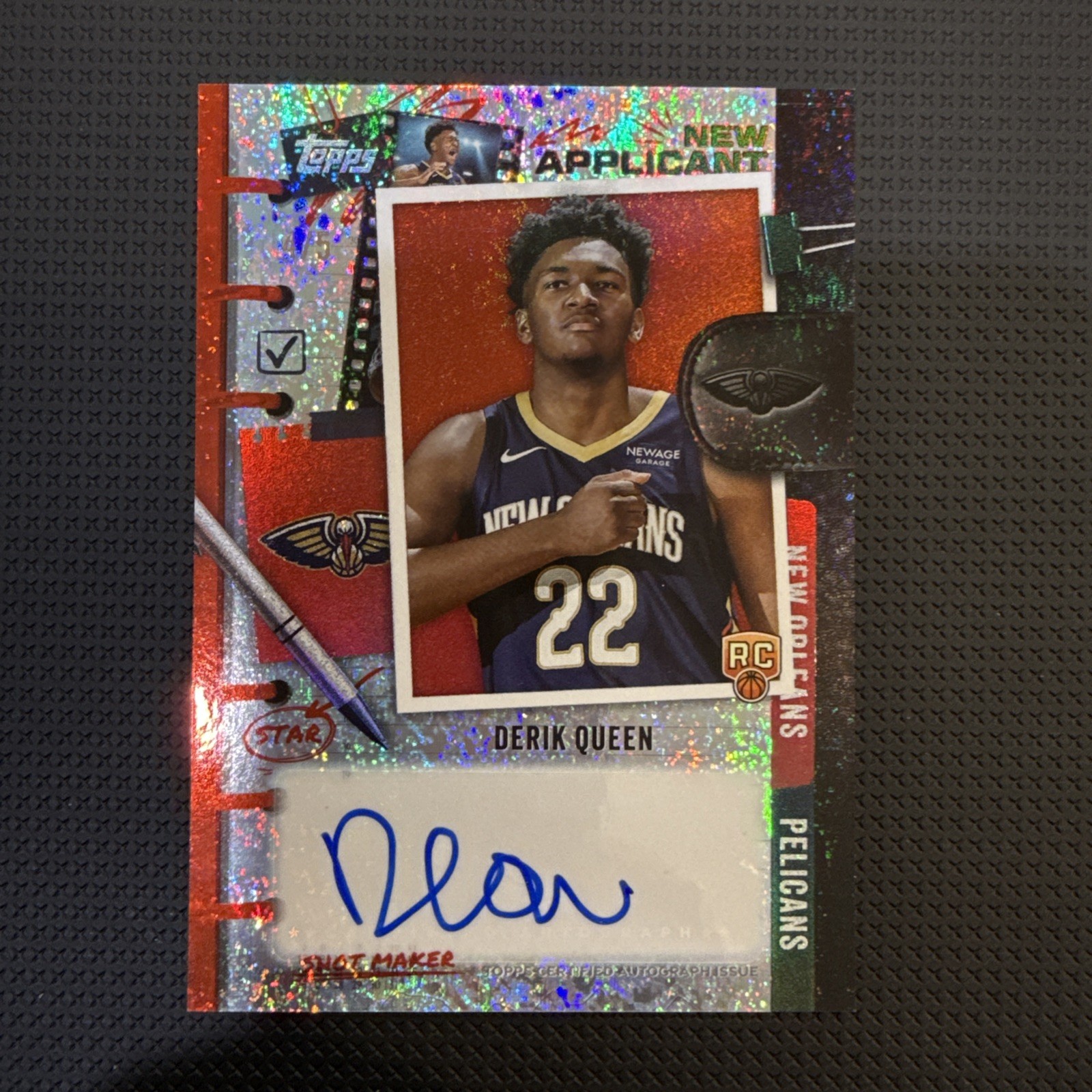 2025-26 Topps New Applicant Derik Queen 4/5 Red Sparkle Rookie Auto