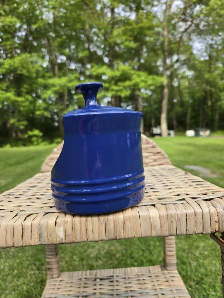 Le Creuset Salt Keeper Crock Cellar Cobalt Dark Blue Enamel Front Opening 10 Oz - Image 4 of 4