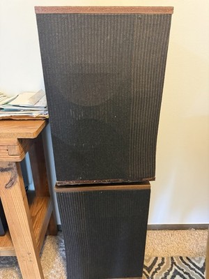 Bose 501 Series IV Bookshelf Speakers Pair Wired 8 Ohm Brown/Black