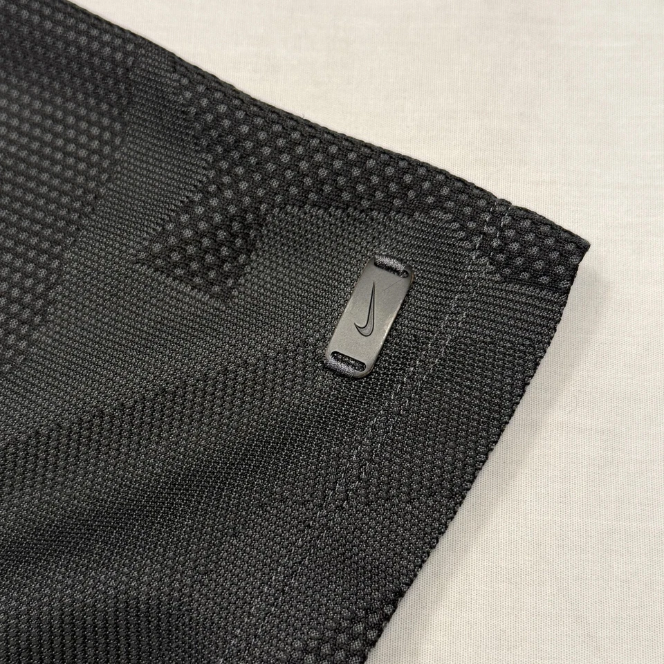 Camisa Polo BYU Cougars Para Hombres Negra NCAA Fútbol Nike Golf Rendimiento Patrón Foto 3 de 4