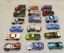 Lot Of 18 Diecast Matchbox Cars  Trucks O 