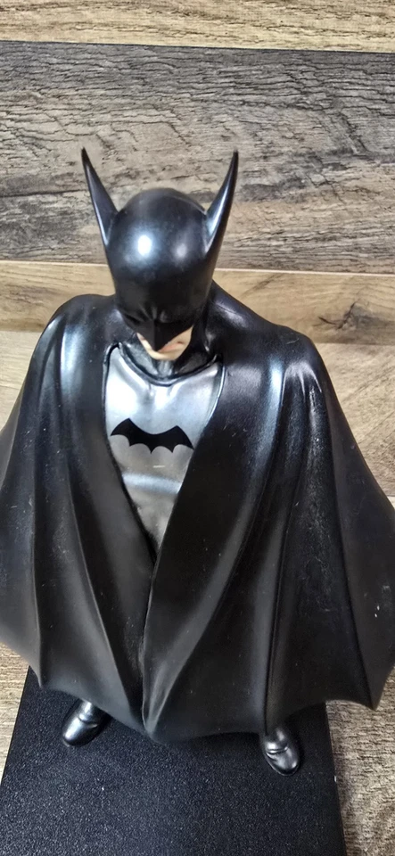 Kotobukiya First Appearance Batman Bob Kane ArtFX+ Statue Pre Owned - Image 3 of 4
