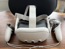 Meta Quest 3 128GB Complete Set With Case, Controllers, Head Strap, And Charger