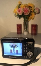 Samsung KENOX S16 Camera -10.2 Mp ,5X Optical Zoom,Black W/4GB Memory Good Cond.