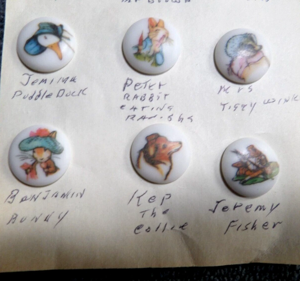 Collection of 14 BEATRIX POTTER PICTURE BUTTONS - Image 4 of 4