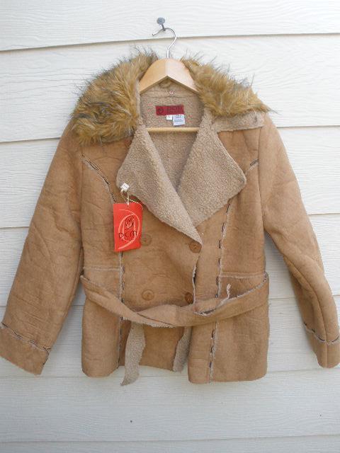 TRENDY SUEDE LOOK FLUFFY LINED JACKET WITH FAUX FUR COLLAR SIZE L-by DCM