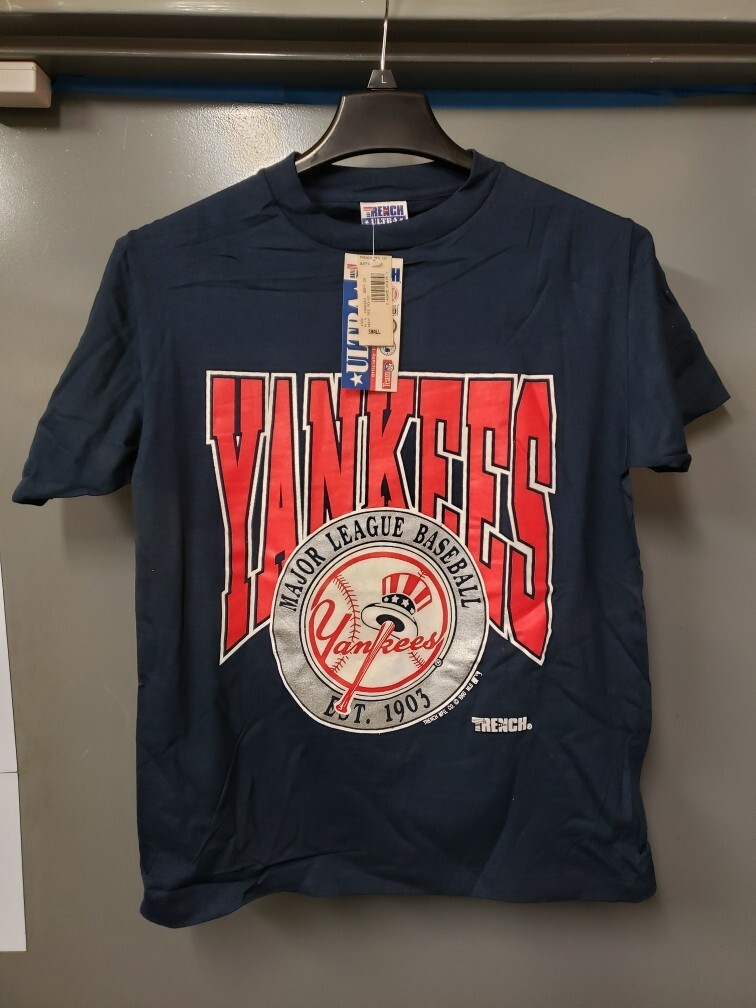 New York Yankees T-Shirt Men's Small Cotton Trench Ultra New