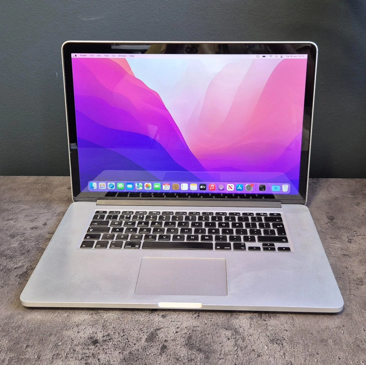Ноутбуки Apple MacBook Pro 2015 года - огромный выбор по лучшим