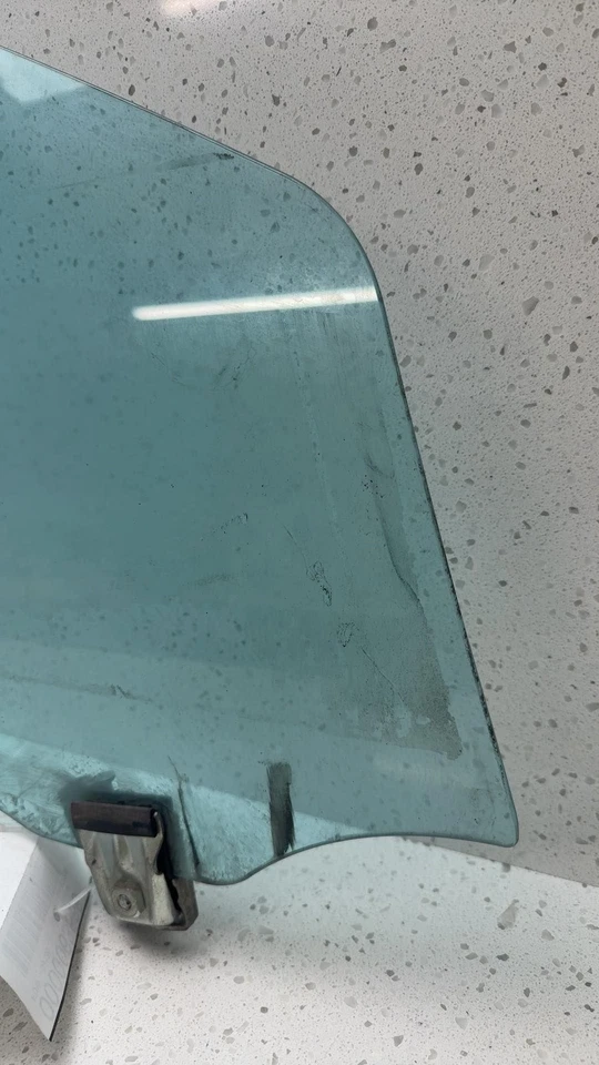 04 05 06 07 MERCEDES C-CLASS Front Door Glass/window Mercedes-Benz Right Foto 4 de 4