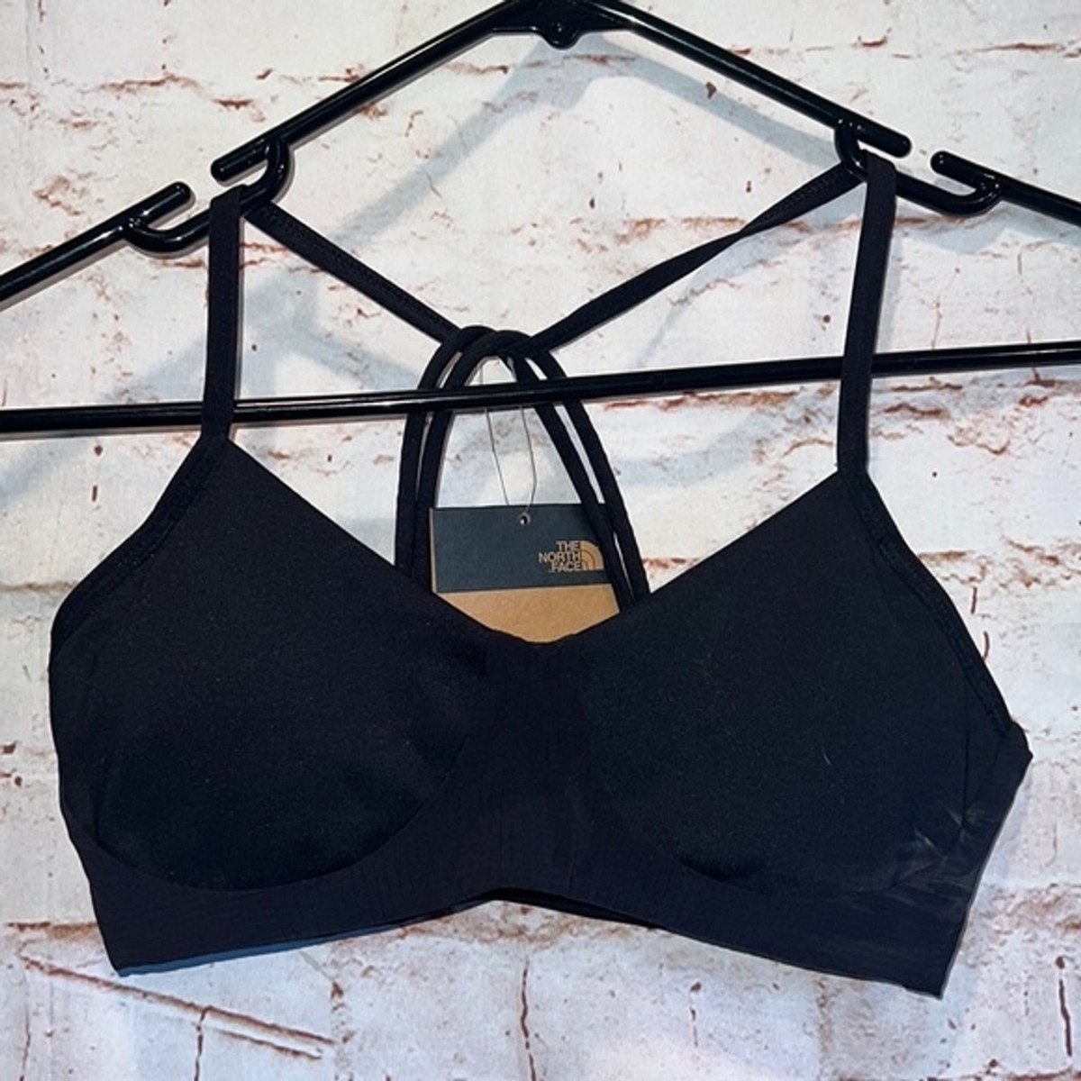 ◆THE NORTH FACE◆ Sports Cross Back MBLACK NWT THE NORTH FACE Movmynt Racerback Sports Bra TNF Black