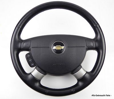 Chevrolet Aveo 3 Türer 1.4 Lenkrad