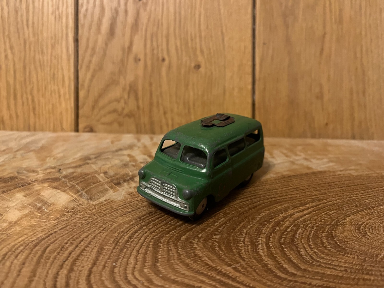 Corgi Toys 405 ベッドフォード・ユティリコン AFSテンダー Corgi 405 - QDT ミニカー