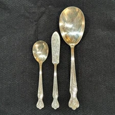 WM Rogers MFG Inspiration Magnolia Extra Plate Serving Lot of 3 Original Rogers