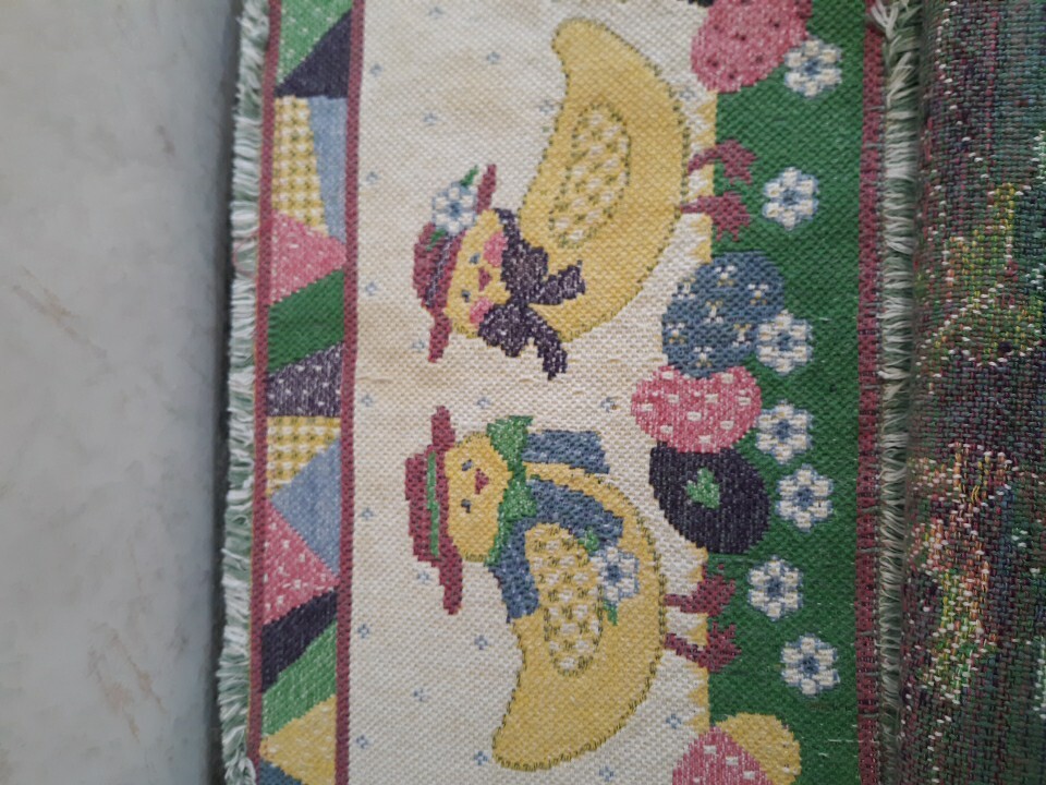 Set Of 2 Easter Chicks In Easter Woven Placemats eBay