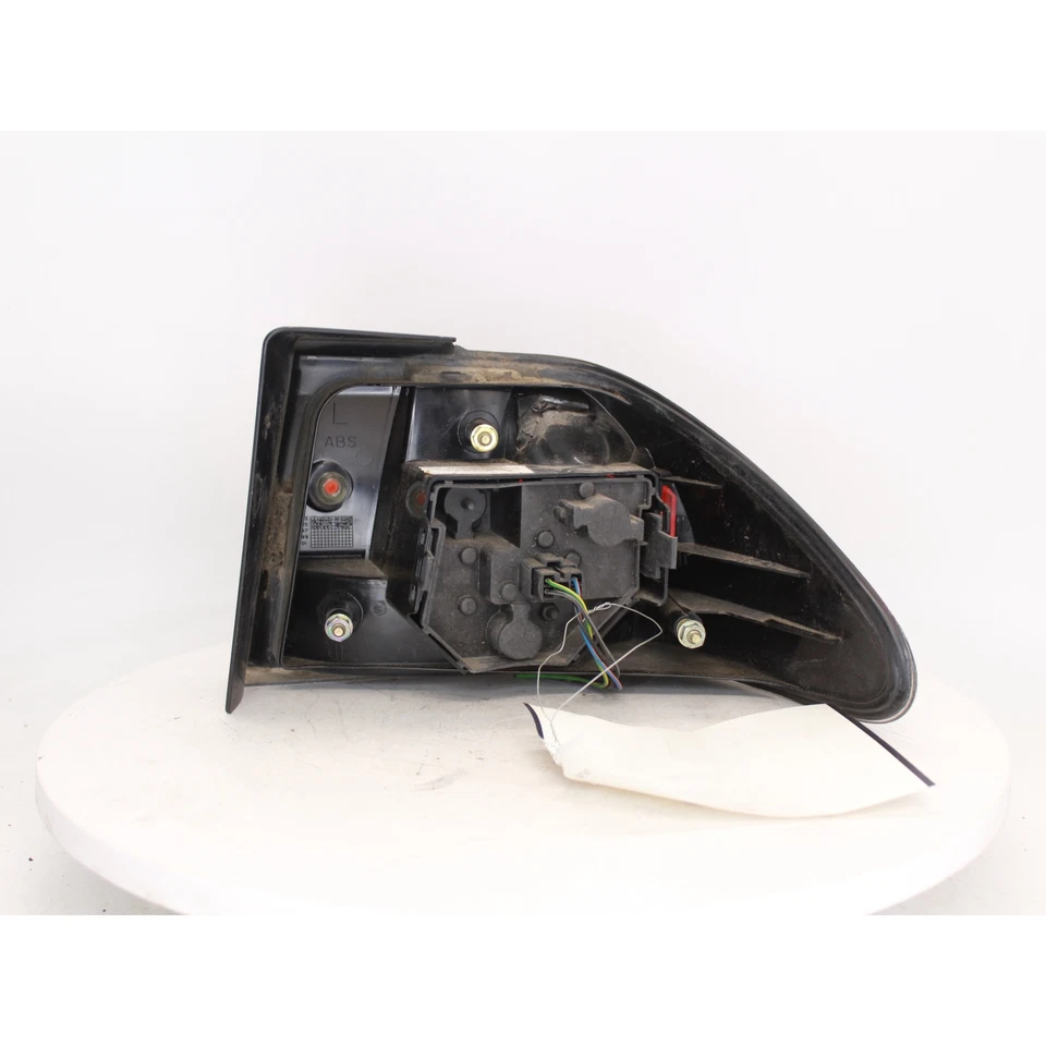 1997 Saab 900 LH Tail Lamp Part Number - 166-58693L - Image 4 of 4