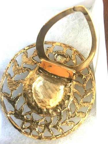 Vintage Gold Tone Cameo Sweater/ Scarf Clip - Picture 2 of 3