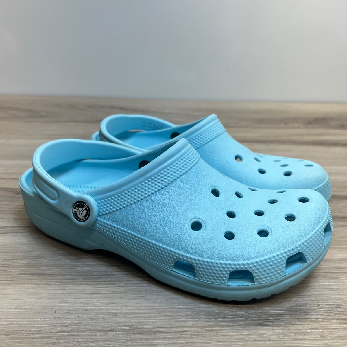 Crocs Classic Clog Style 10001 Light Blue Womens Size Mens