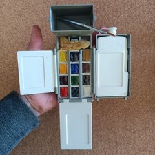 Complete Winsor & Newton Field Box, Cotman Watercolour Half Pans, Set of 12