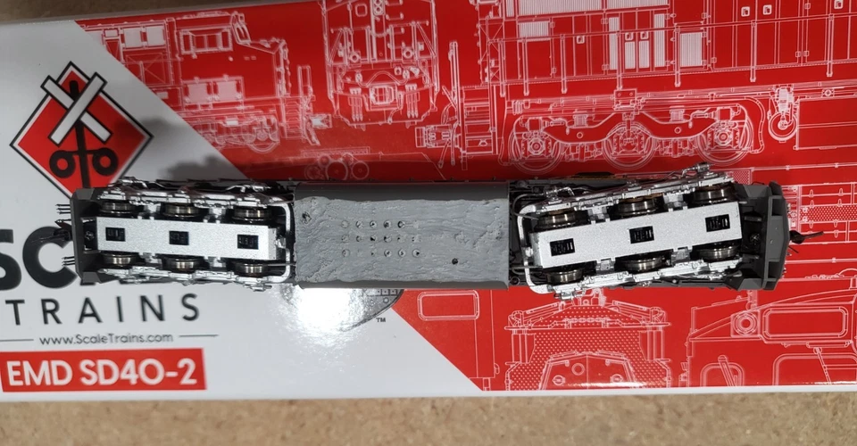 N SCALE SCALETRAINS EMD SD40-2 UNION PACIFIC #8077 w/ DCC SOUND - Image 4 of 4