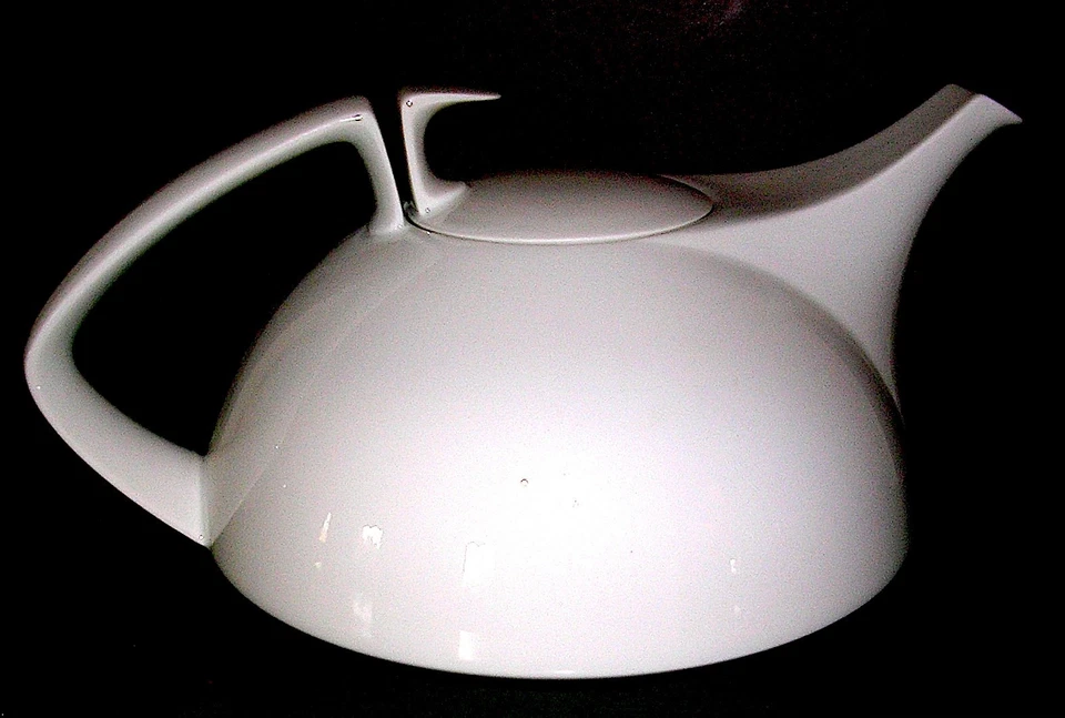 Rosenthal Germany White Studio Line Porcelain Tea Pot w/ Lid and Infuser NWB - Image 2 of 4