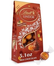 Limited Edition Lindt Lindor PUMPKIN SPICE Mi...