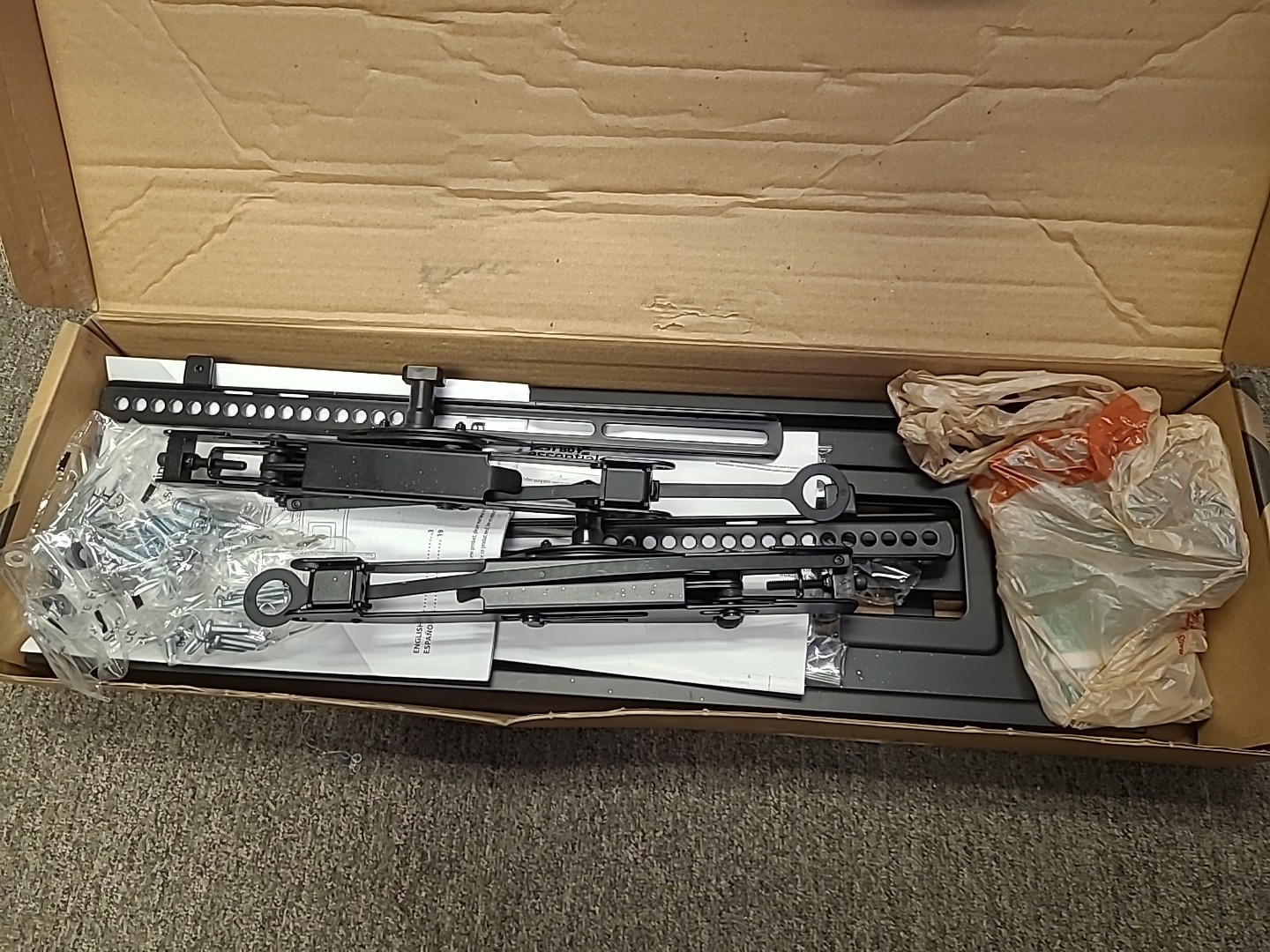 Best Buy Essentials BE-MLFM Full Motion TV Wall Mount For 47–84" TVs - Black