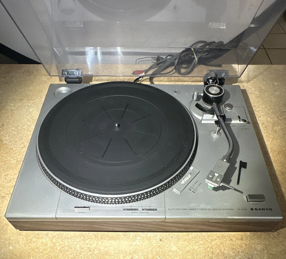 Sanyo Plus Q25 - Quartz PLL Direct Drive Semi-Automatic Turntable Vintage Works